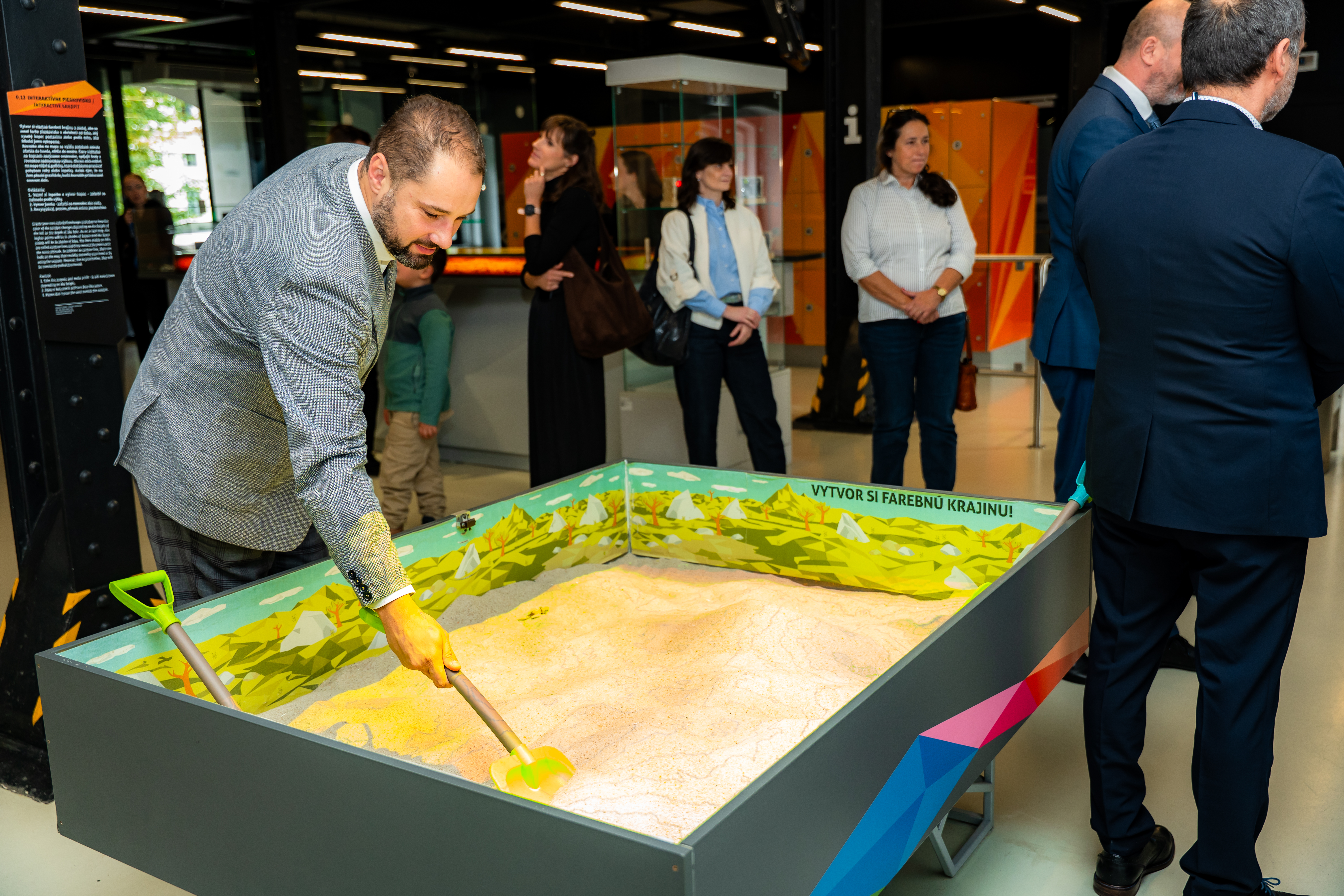 Otvorenie obnovy expozicie v Steelparku -29